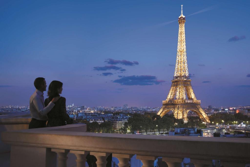 shangri la paris view of eiffel tower