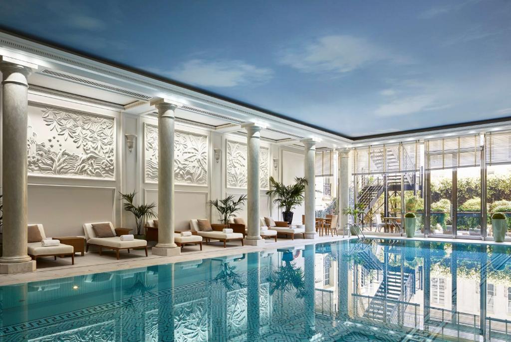 shangri la paris pool