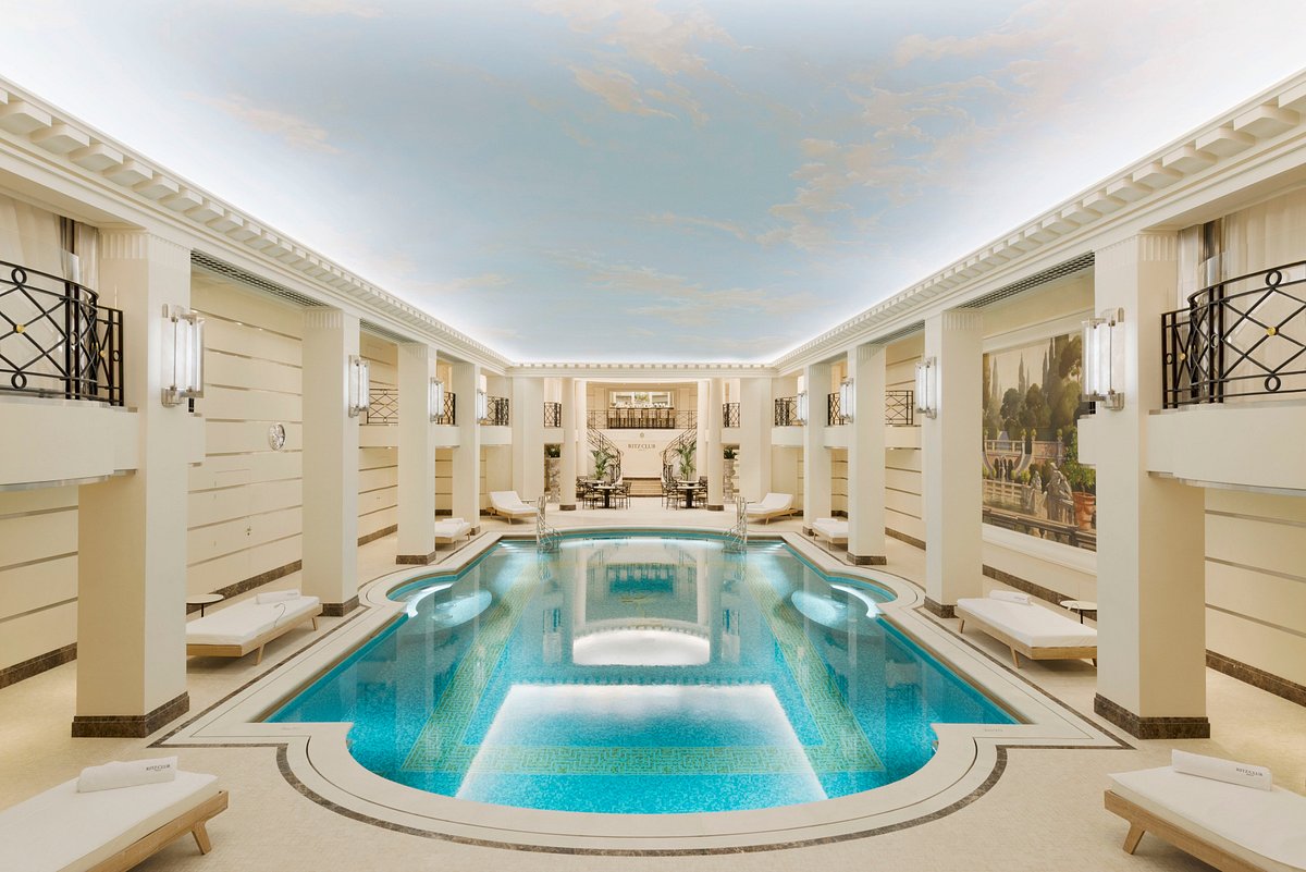 ritz paris pool